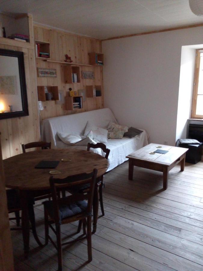 Au 17 Hotell Murat  Eksteriør bilde